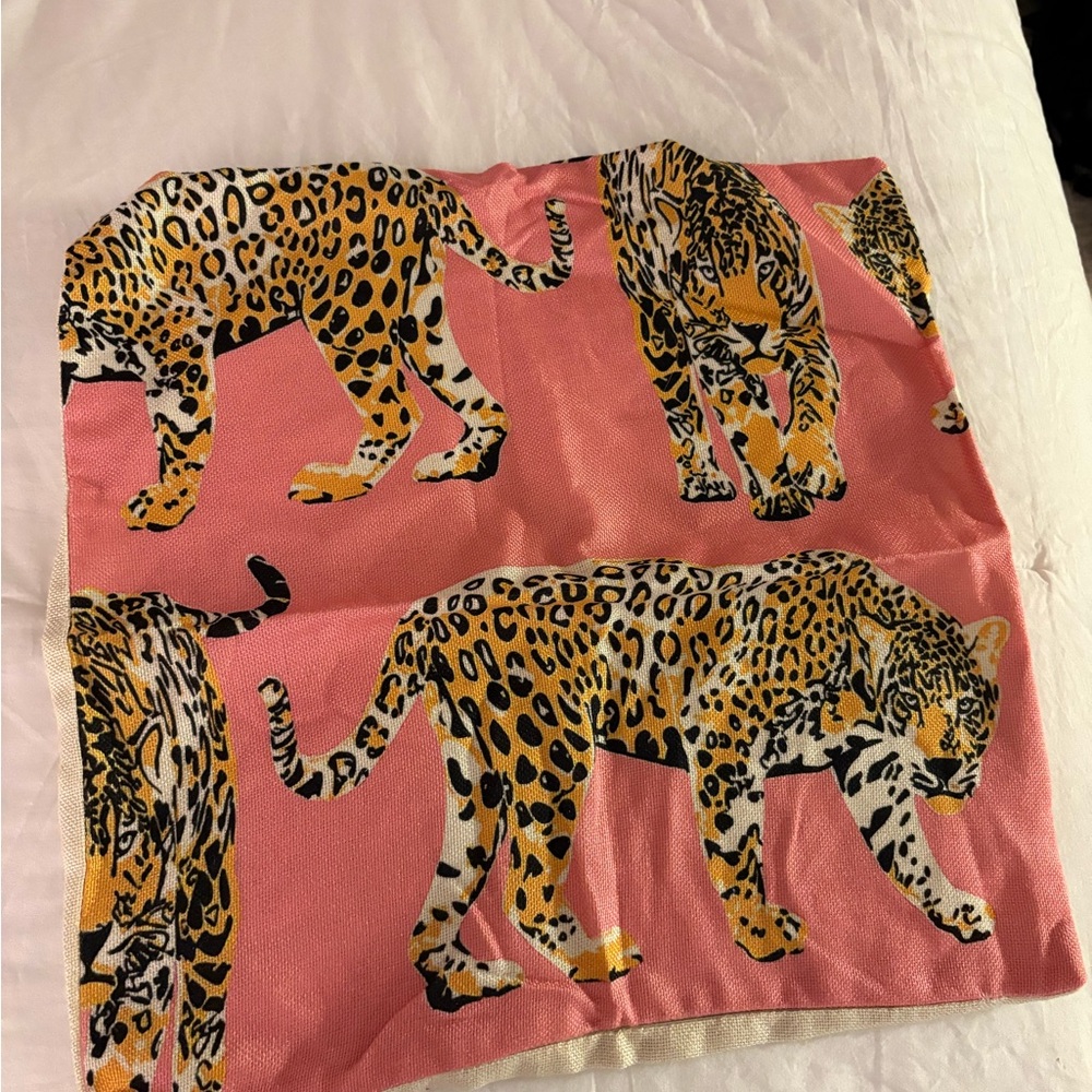 Amazon Pink Leopard Print Pillow Cover